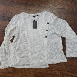 NWT Bella Blue Lightweight Sweater